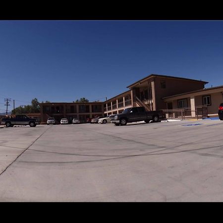Executive Inn Mojave Esterno foto